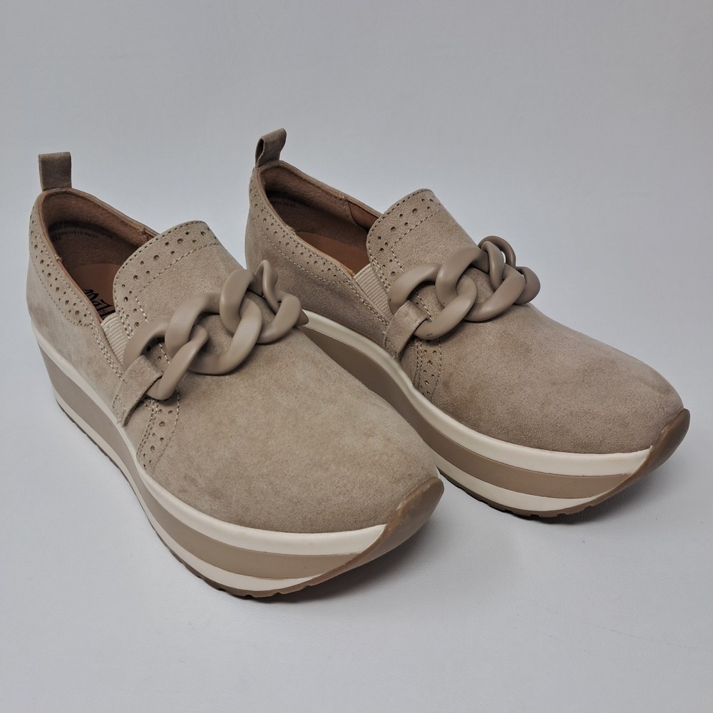 Mad Love Womens Taupe Suede Platform Wedge Loafer Sneakers Chain Accent Size 7